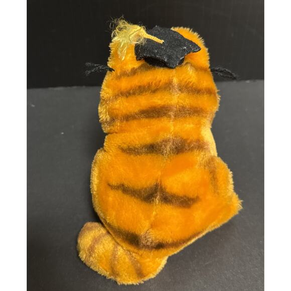 Garfield Orange Cat 1981 Dakin 8" Plush Graduation Stuffed Animal Cap Vintage - Picture 3 of 7